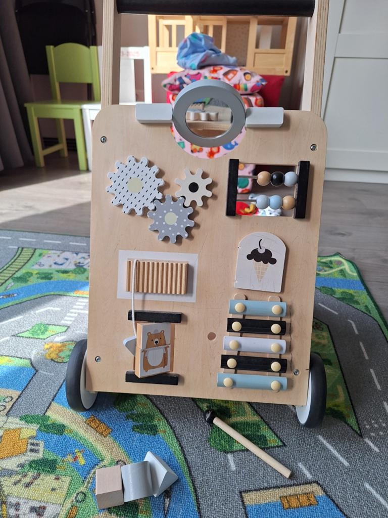 Houten loopwagen Petite Amelie met activiteitenbord, Ophalen, Gebruikt, Overige typen, Met wieltjes