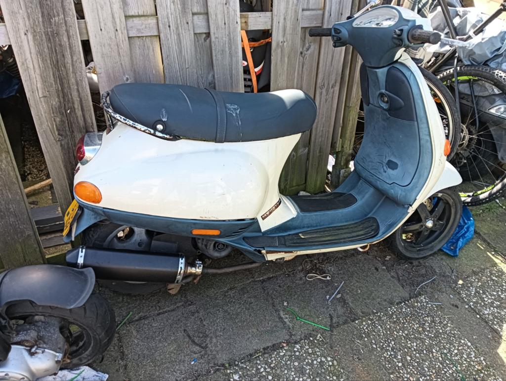 Vespa et4, Ophalen of Verzenden, Gebruikt, Benzine, Vespa