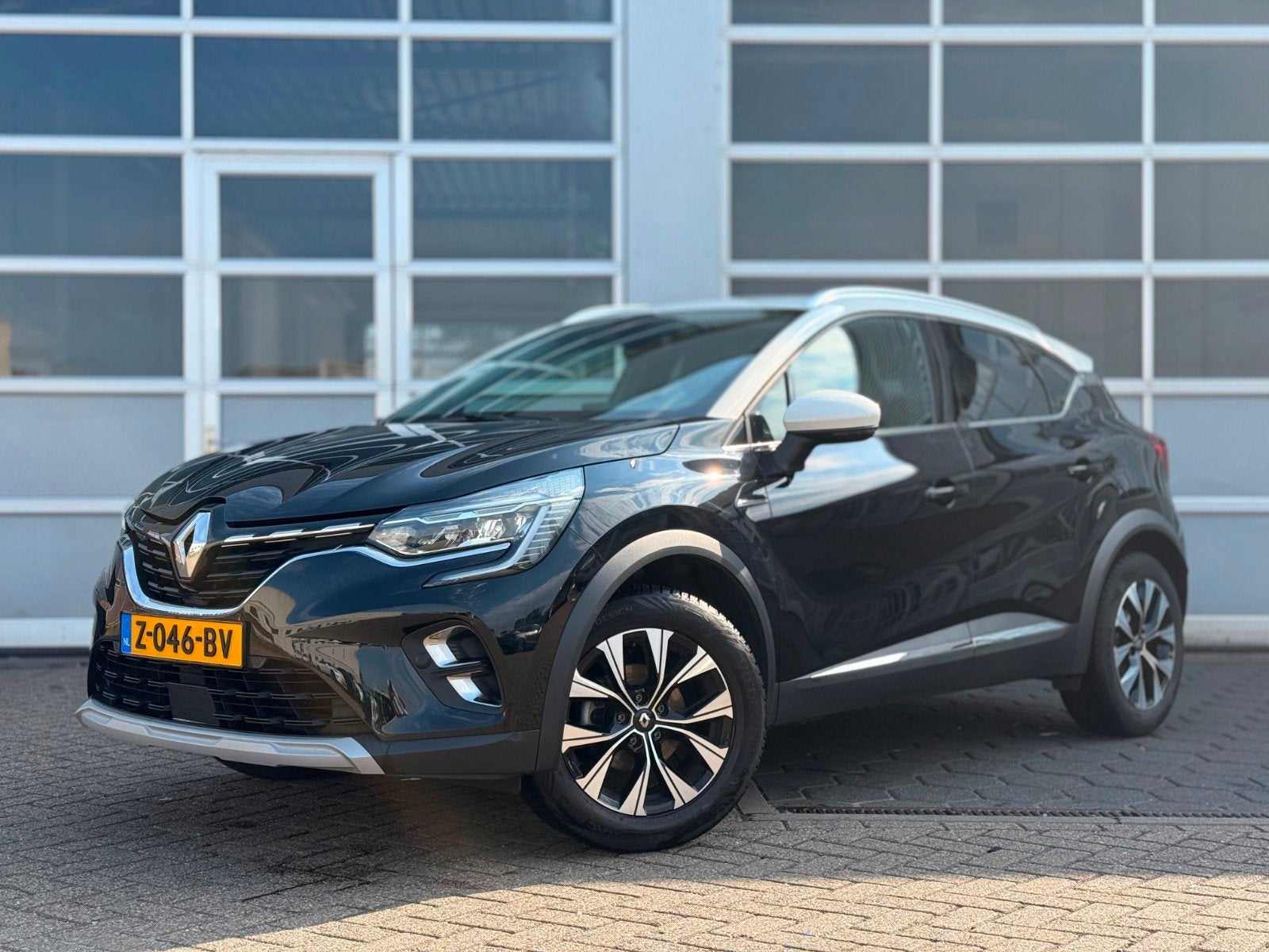 Renault Captur 1.0 TCe 90 Carplay-Camera-keyless-stuurverw.., Leder en Stof, Zwart, Handgeschakeld, Grijs