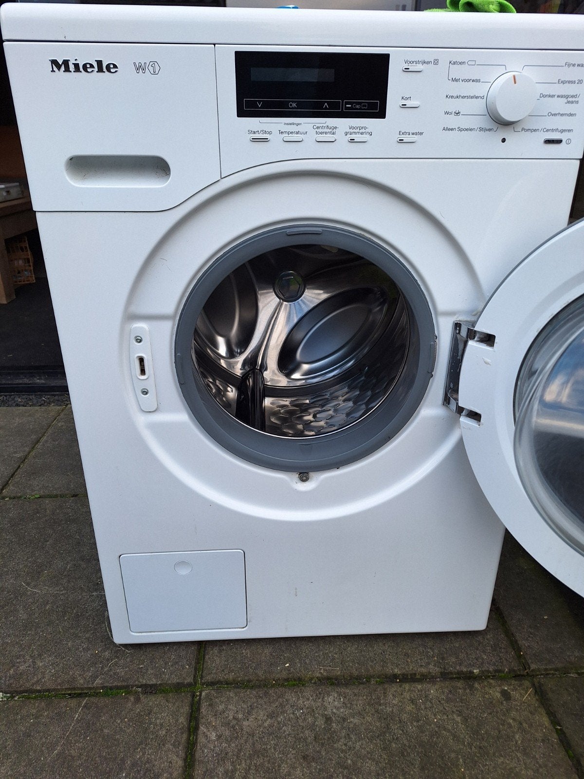 Miele WKB 120 Wasmachine - Werkt prima, moet gereinigd, Ophalen, Gebruikt, Energieklasse A of zuiniger, Voorlader