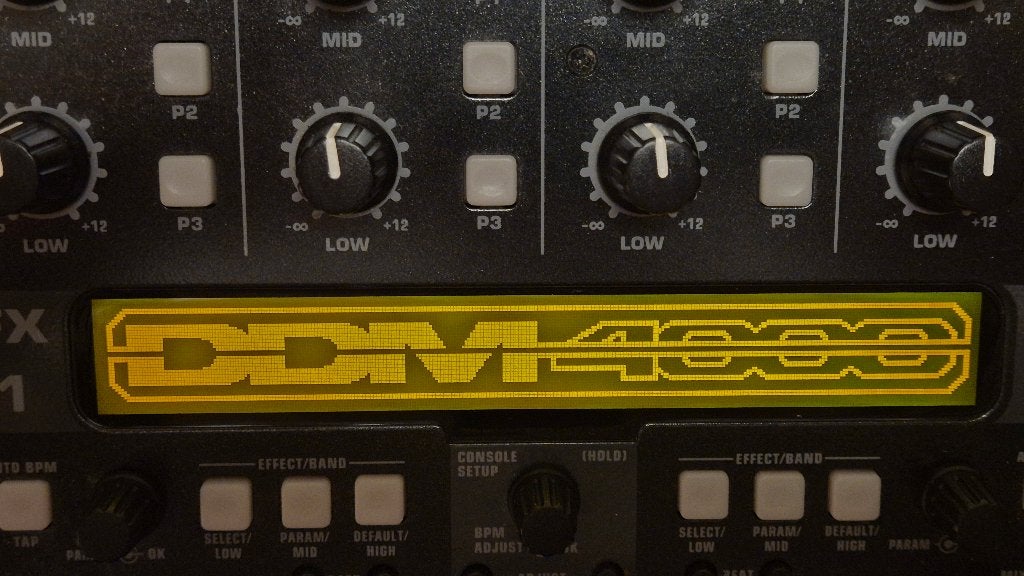 Behringer DDM4000 Digitale 4-kanaals DJ Mixer, Ophalen of Verzenden, Gebruikt, Dj-set, Behringer