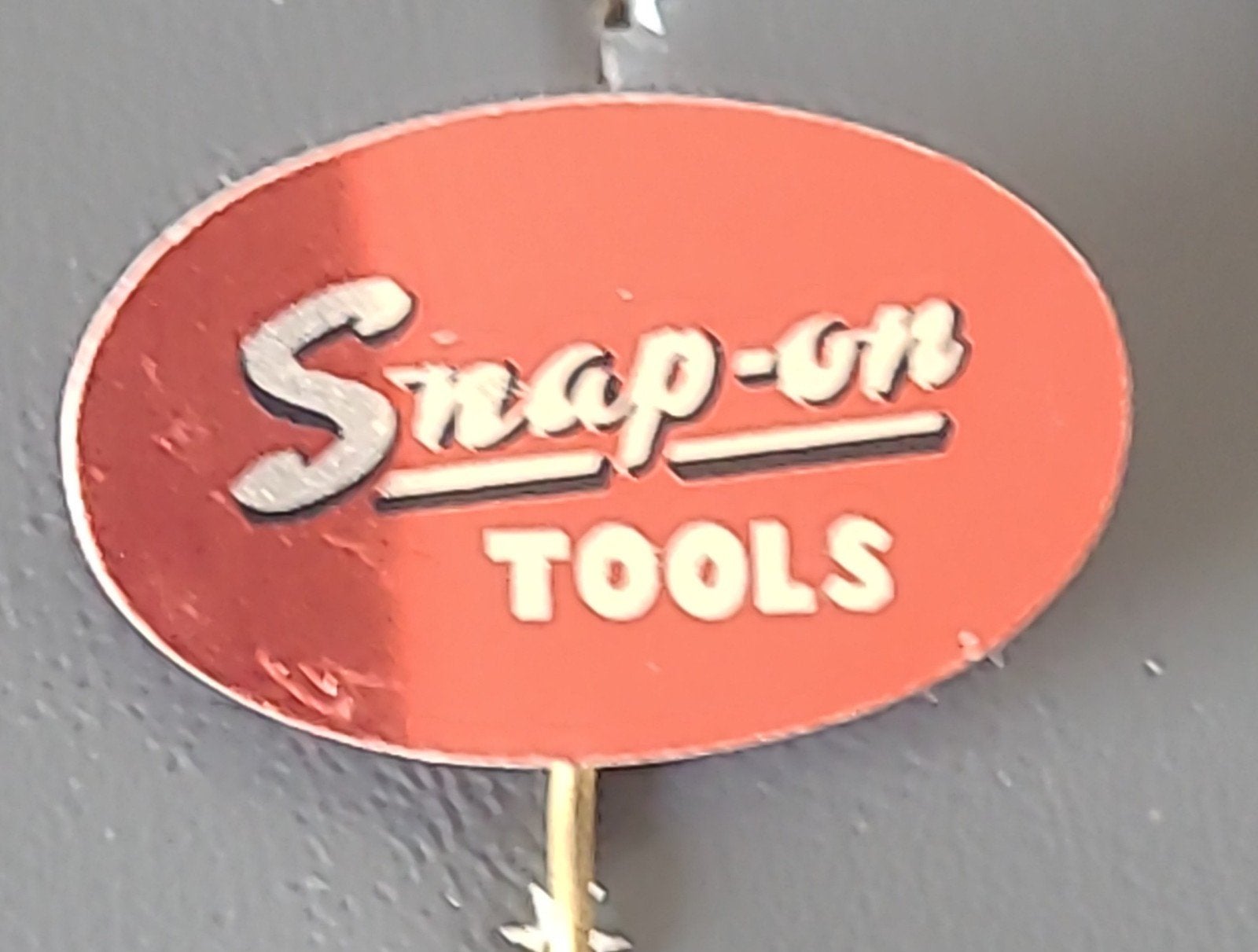 Vintage Snap-on Tools Speldje - Uniek Verzamelobject, Verzenden, Gebruikt, Merk, Speldje of Pin