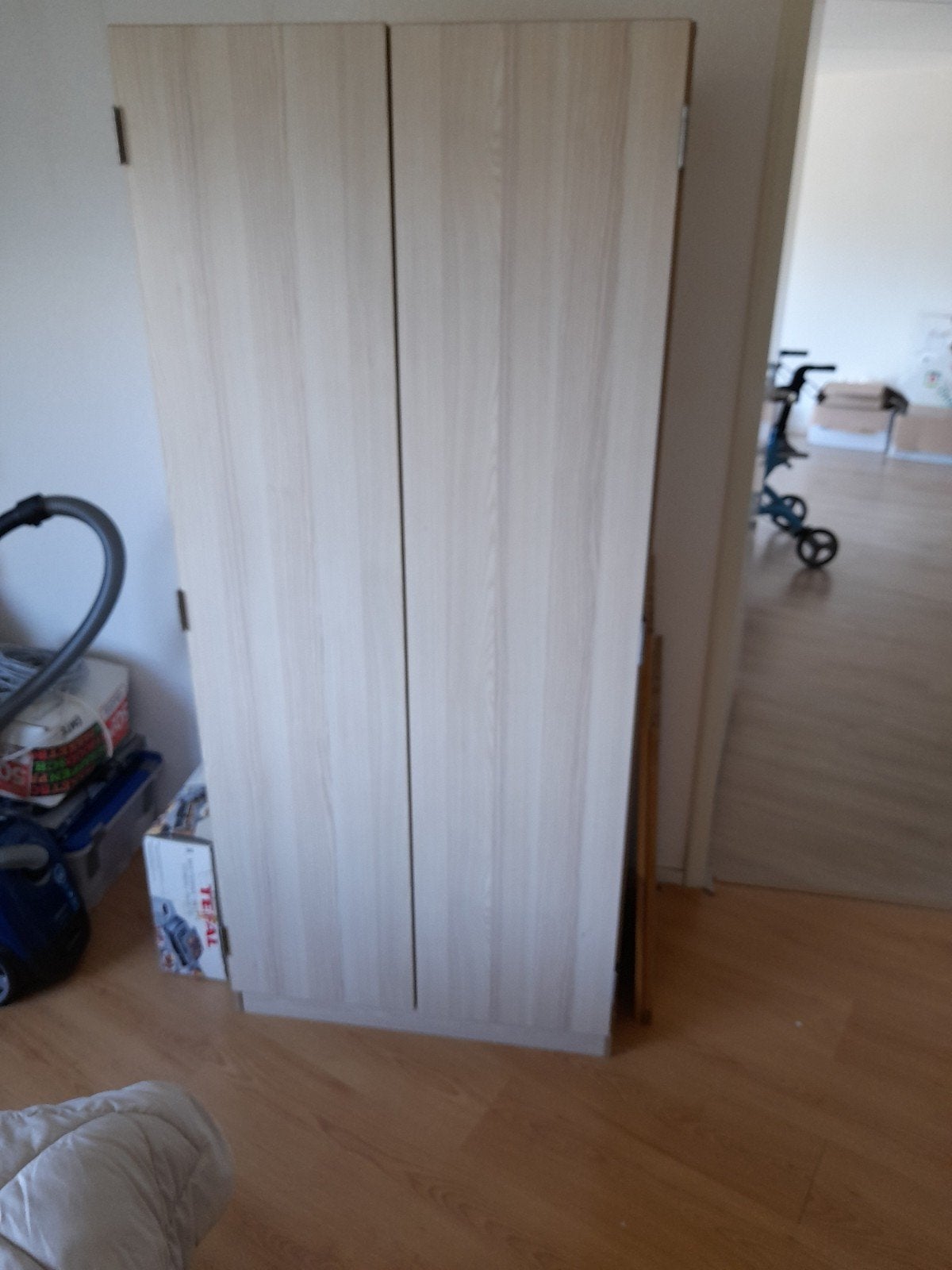 Klerenkast eikenkleur lamineer., Ophalen, Met deur(en), Eikenhout, 50 tot 100 cm