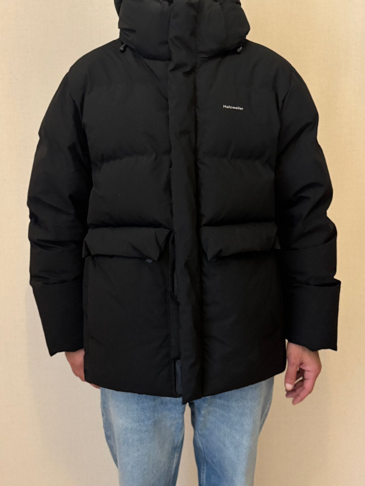 Holzweiler puffy jas, Ophalen, Zo goed als nieuw, Maat 48/50 (M), Zwart