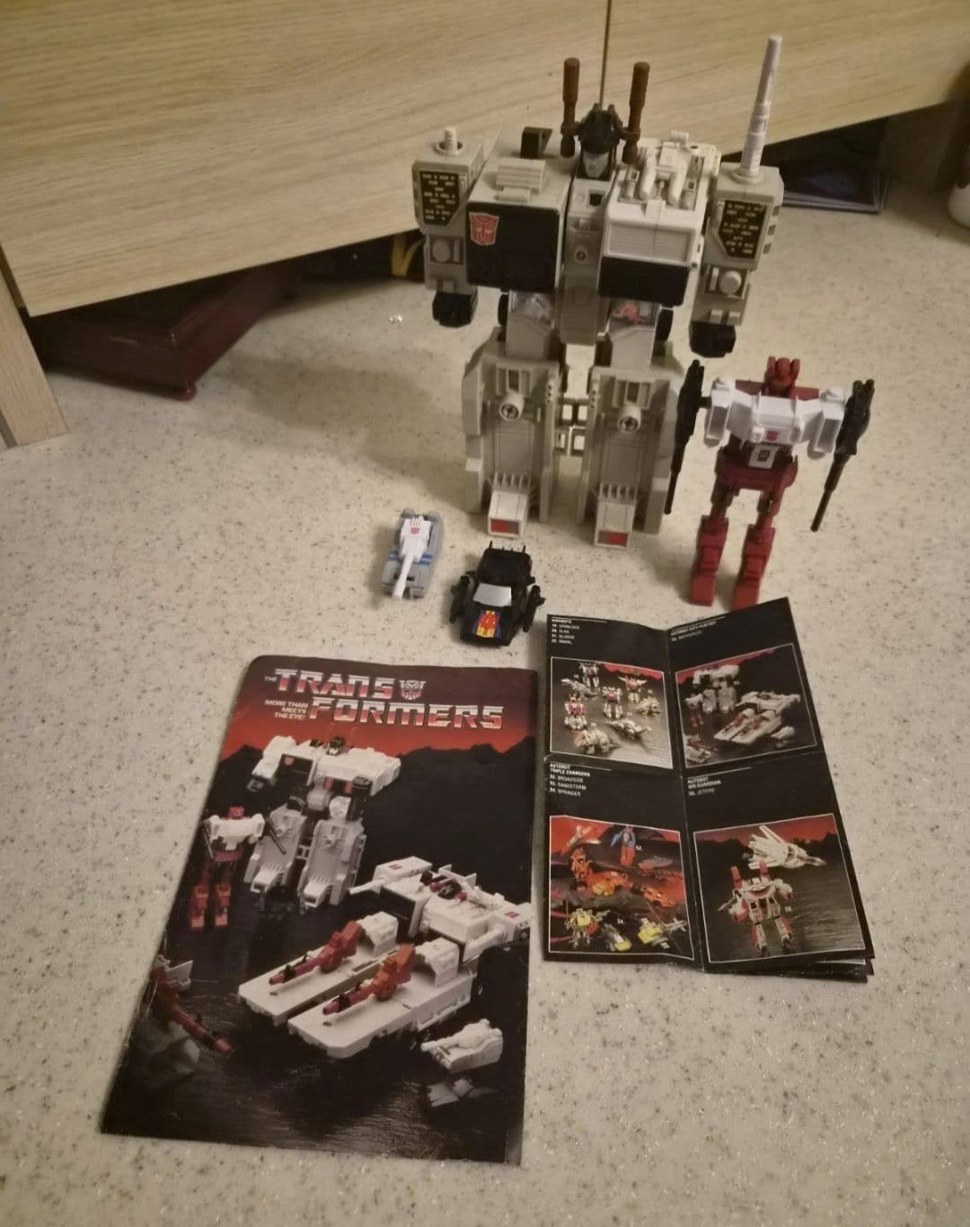 Vintage Transformers G1 Metroplex met accessoires en boekjes, Verzamelen, G1, Ophalen of Verzenden, Gebruikt