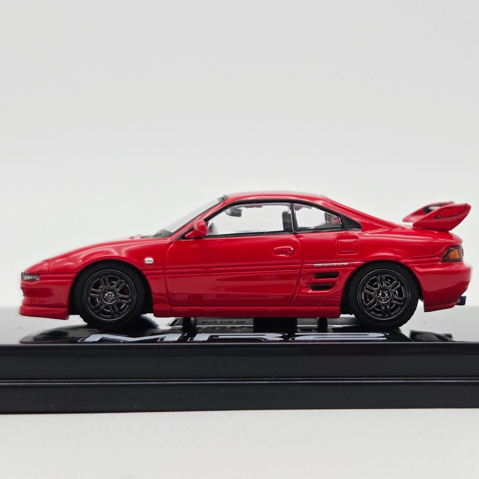 Inno64 – Toyota MR2 (SW20), red
Zeer gedetailleerd model
Gel, Mymodelcar@outlook.com, Auto, Ophalen of Verzenden, Inno64