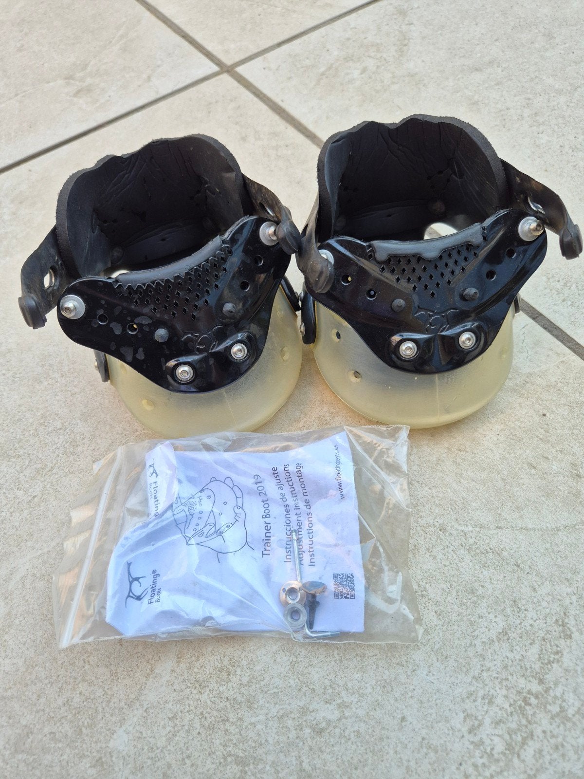 Floating boots hoefschoenen, Hoefschoenen, Ophalen of Verzenden, Zo goed als nieuw
