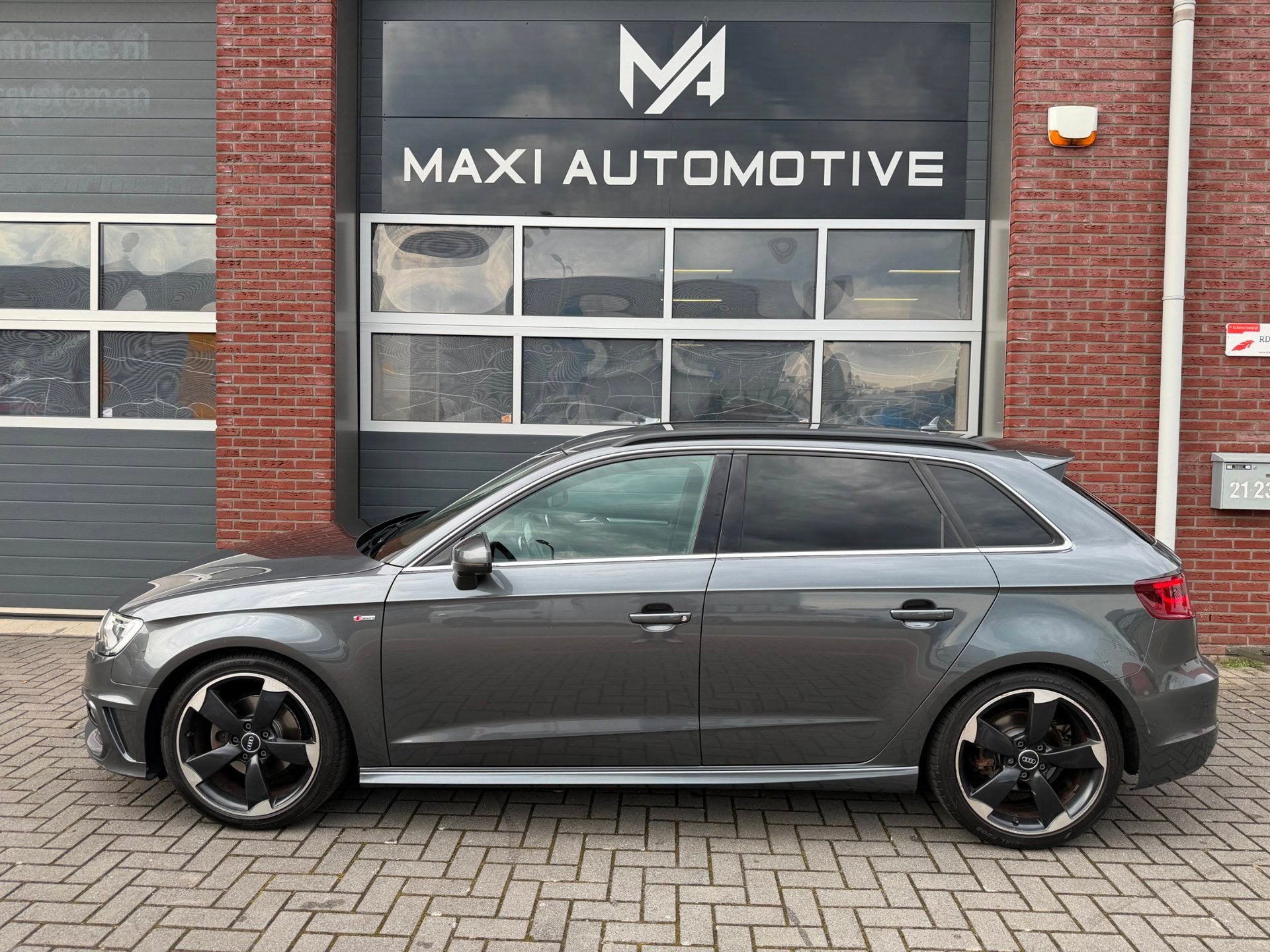 Audi A3 Sportback 1.4 TFSI S-Tronic 3x S-Line LED Lane Navi, 125 pk, Gebruikt, Euro 6, Automatische klimaatregeling