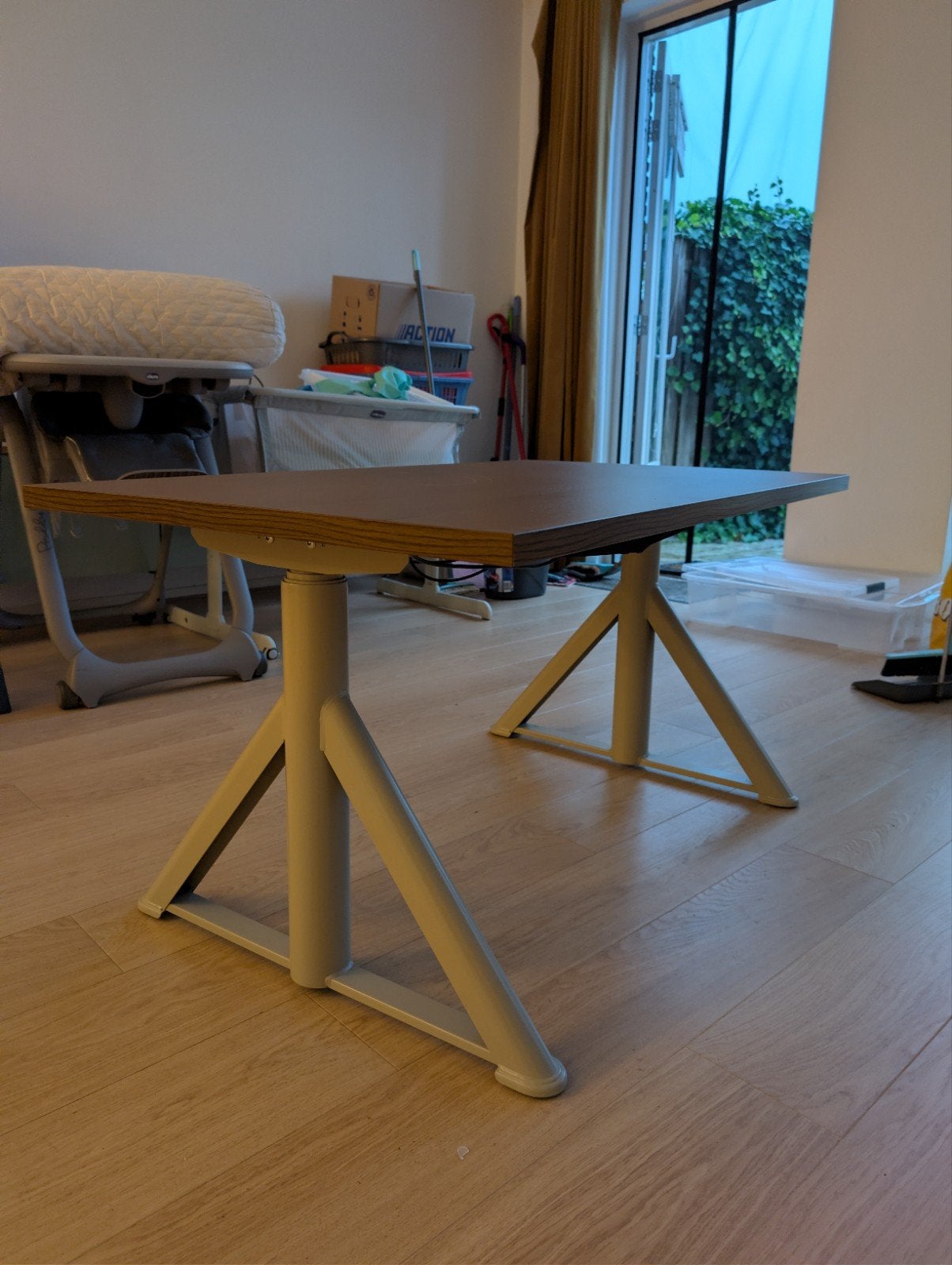 IKEA IDÅSEN elektrisch zit-sta bureau (120x70) met Bluetooth, Huis en Inrichting, Zit-sta bureau, 120 cm, Spaanplaat of MDF, Bruin