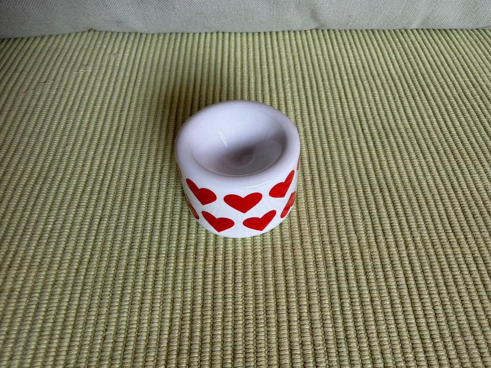 Witte eierdop met rode hartjes, Funny Design, Ophalen of Verzenden, Zo goed als nieuw