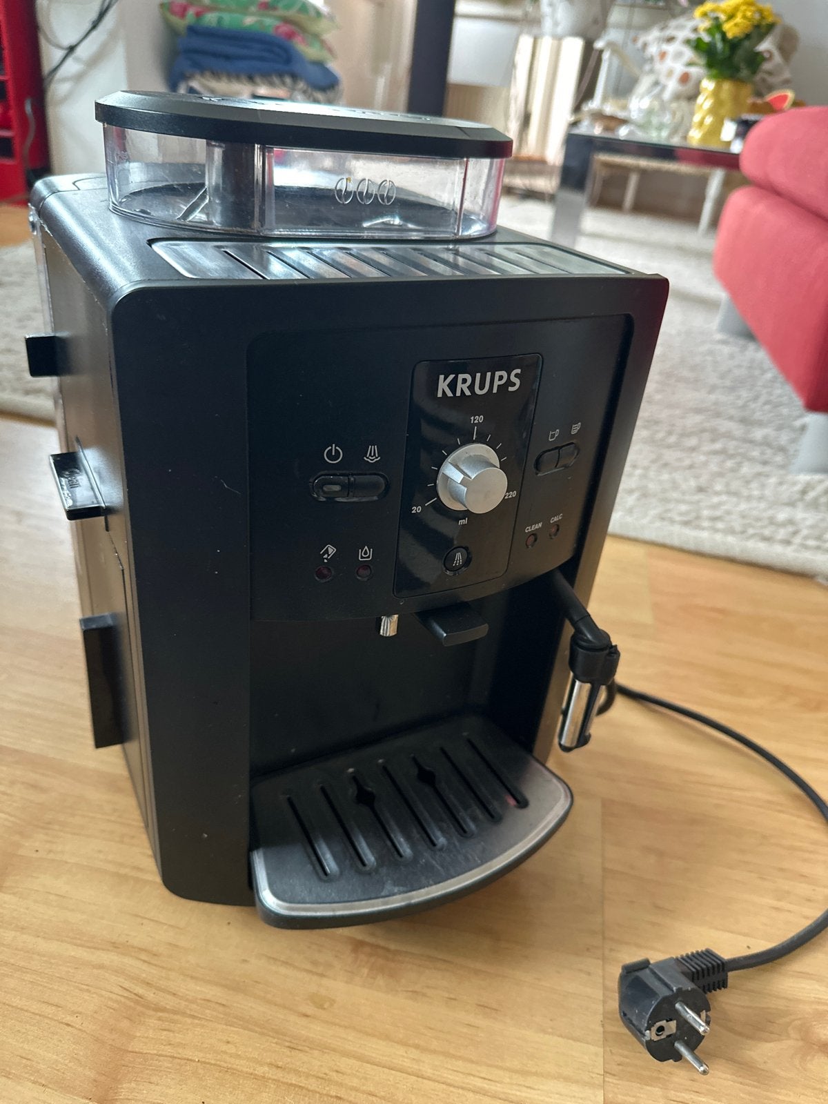 Krups EA890D volautomatische espressomachine, Ophalen, Afneembaar waterreservoir, Gebruikt, Espresso apparaat