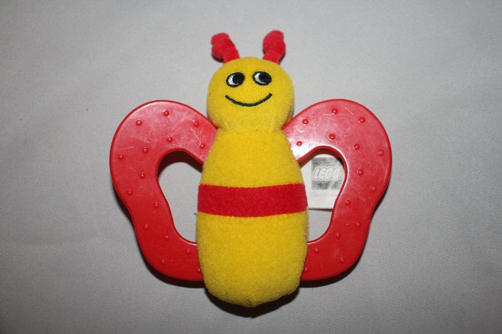 Lego vlinder rammelaar - geel rood - 10cm, Gebruikt, Met geluid, Geel, Overige typen