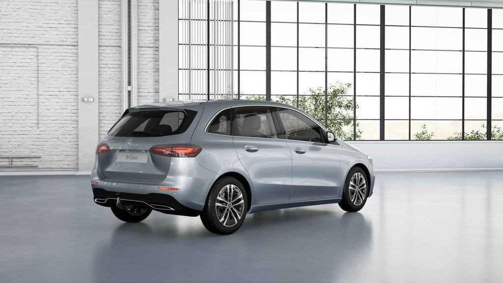 Mercedes-Benz B-Klasse 180 Business Solution Luxury Line | A, Auto's, Mercedes-Benz, 4 cilinders, Bedrijf, Nieuw, 1390 kg