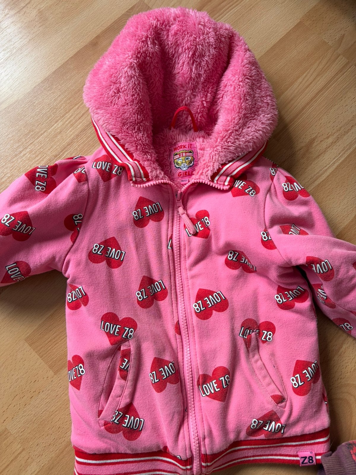 Borgvest Z8 maat 116, Ophalen, Zo goed als nieuw, Meisje, Trui of Vest