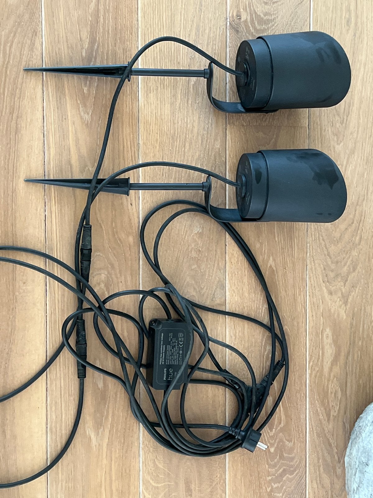 Philips Hue Lily xl tuinspots, Gebruikt, Minder dan 50 watt, Ophalen of Verzenden, Netvoeding