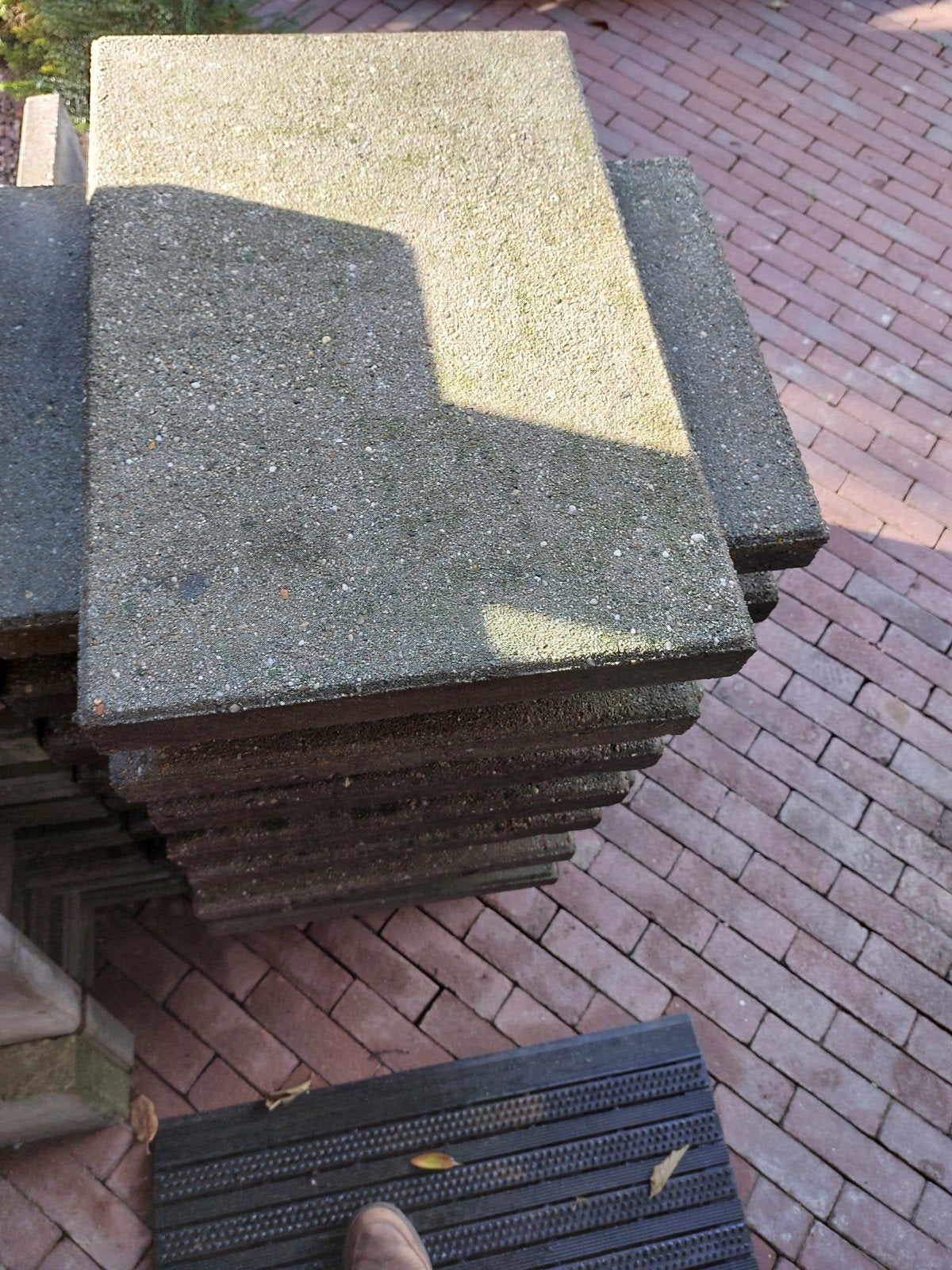 Betontegels grijs diverse afmetingen en diktes, Gebruikt, Ophalen of Verzenden, 10 m² of meer, Beton