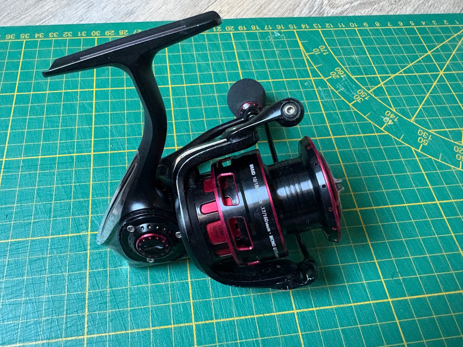 Abu Garcia Revo SX30 Spin - Goede staat, Ophalen of Verzenden, Gebruikt, Molen