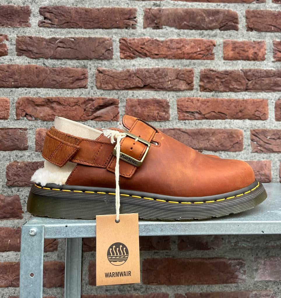 Dr. Martens Jorge II furlined muiltjes maat 42, Kleding | Dames, Schoenen, Nieuw, Sandalen of Muiltjes, Bruin, Ophalen of Verzenden
