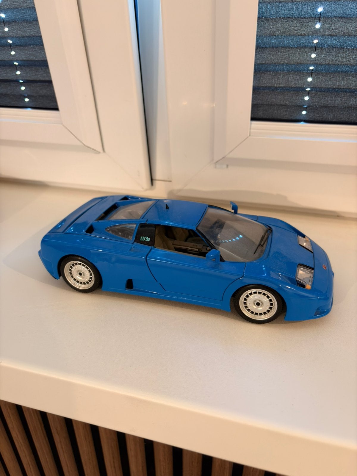 Modelauto’s 2 stuks, Ophalen of Verzenden, Zo goed als nieuw, Bburago