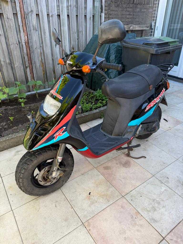 Piaggio storm/thp 50cc duits, Ophalen, Zo goed als nieuw, Benzine, Zip