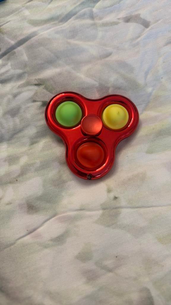 rode Simple Dimple fidget toy spinner, Verzamelen, Ophalen, Zo goed als nieuw