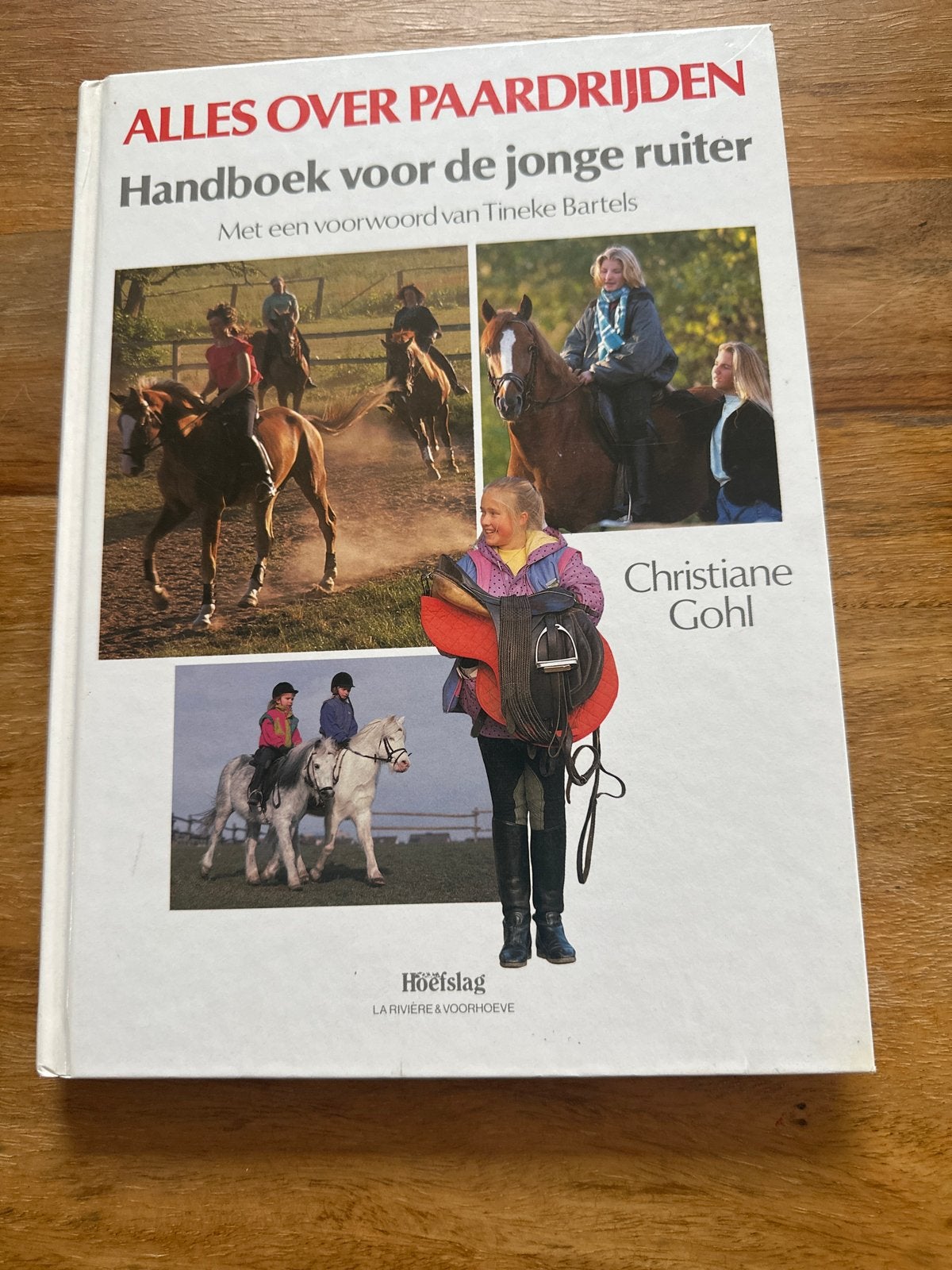 Alles over Paardrijden - Handboek voor de jonge ruiter, Ophalen of Verzenden, Zo goed als nieuw, Overige sporten