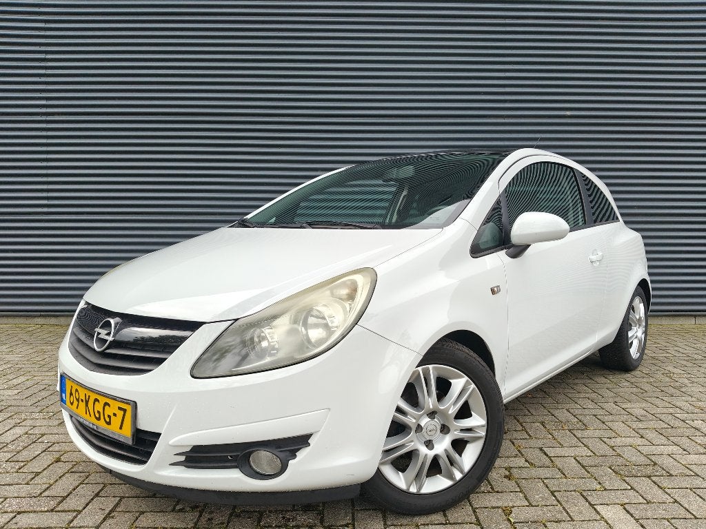 Opel Corsa 2009 |1.4 16V| Sport |Nieuwe APK| 2e EIG | 190DKM, Auto's, Voorwielaandrijving, Stof, Multifunctioneel stuurwiel, Zwart