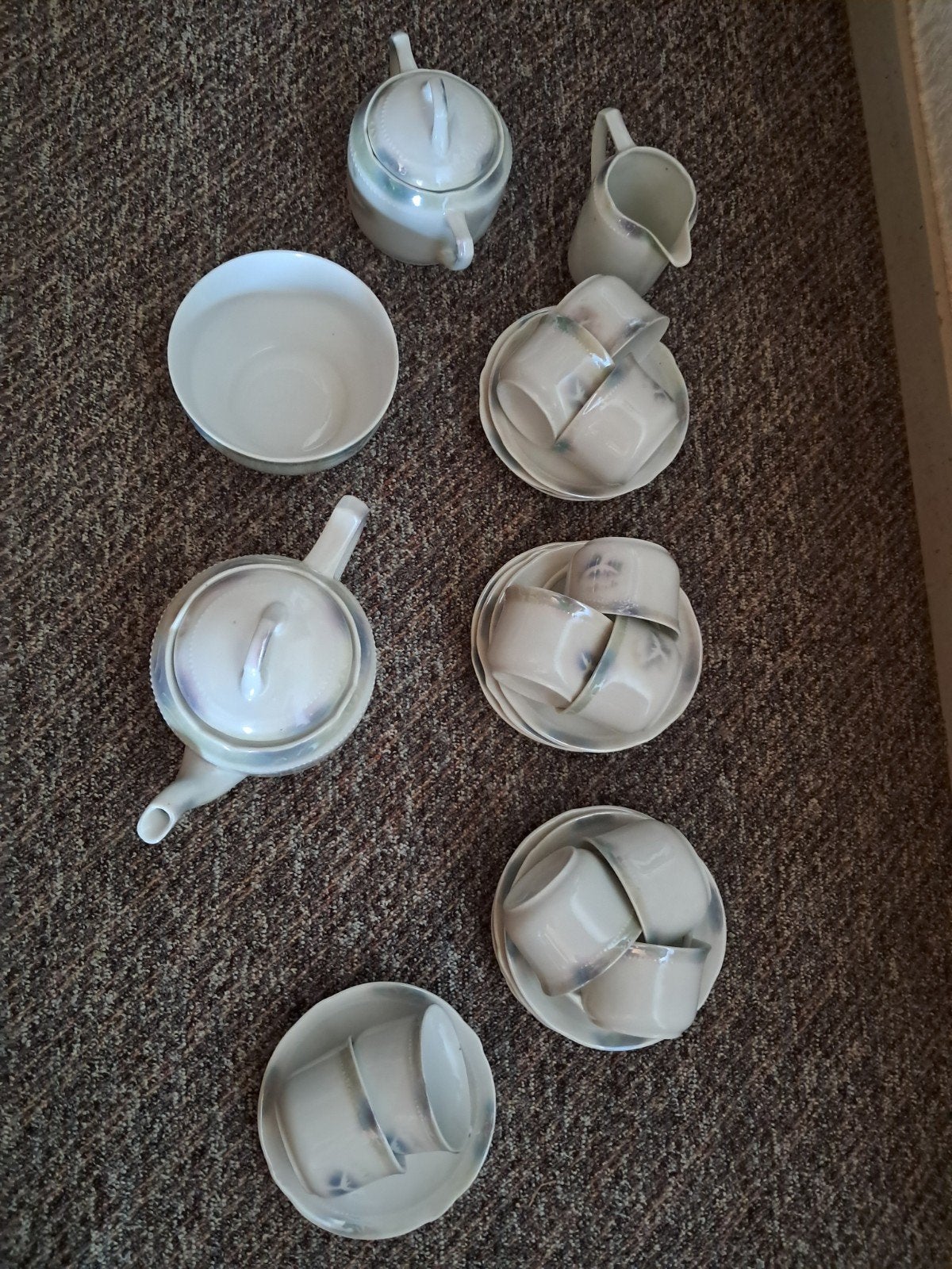 Vintage Servies Set - Theepot, Suikerpot, Melkkan, Kopjes, Huis en Inrichting, Keuken | Servies, Ophalen, Overige merken, Keramiek