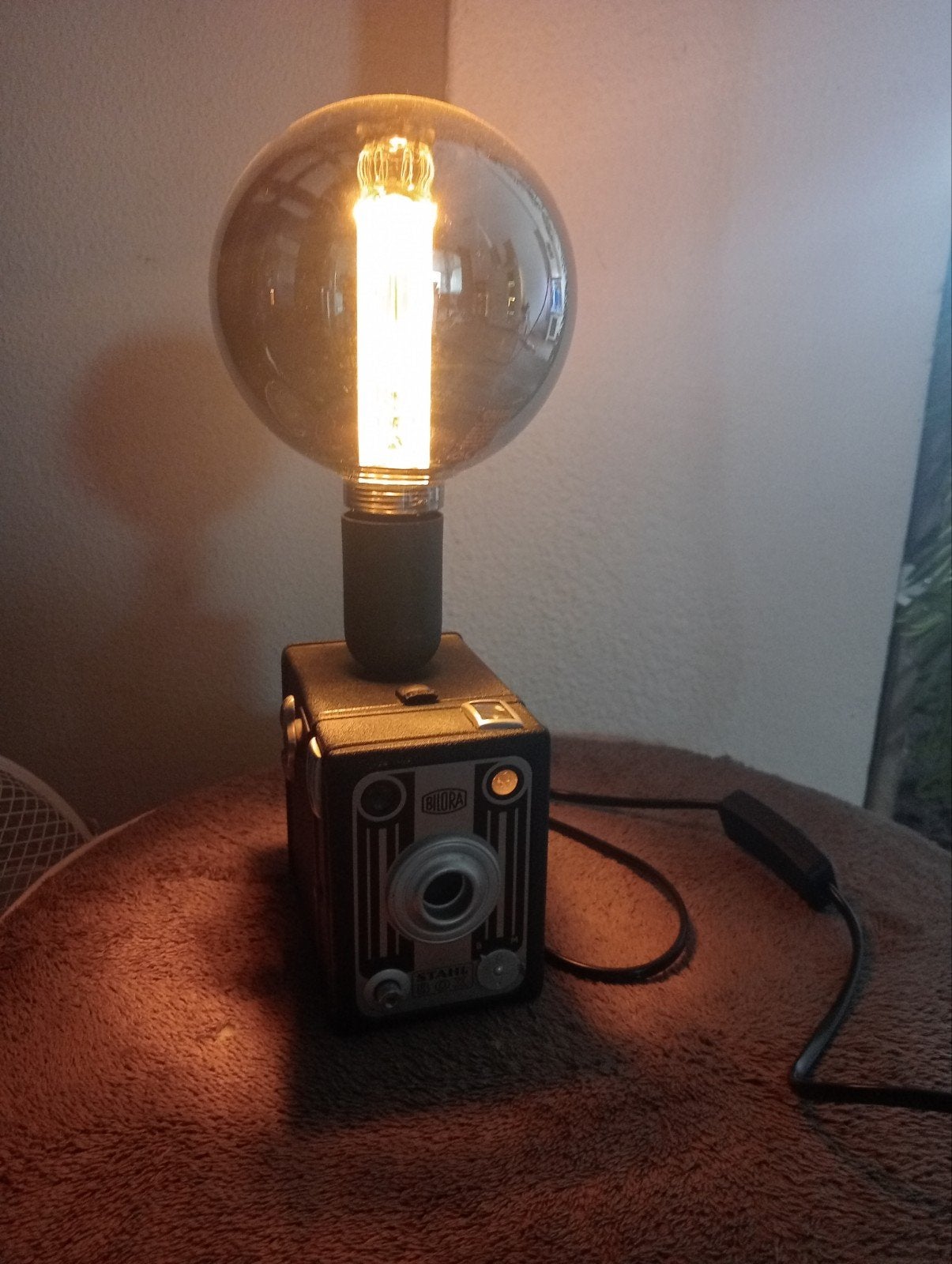 Unieke lamp van oude fotocamera - Bilora Stahl Box, Ophalen of Verzenden