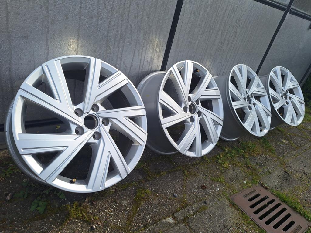 18" Originele VW Bergamo velgen 5x112 Golf 6 7 8 GTI GTD GTE, 18 inch, Gebruikt, Velg(en), Ophalen of Verzenden