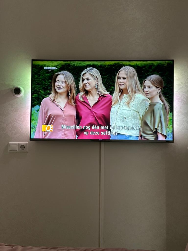 Ambilight tv philips luxe model izgst, Audio, Tv en Foto, Televisies, Philips, Ophalen of Verzenden, Zo goed als nieuw, 100 Hz