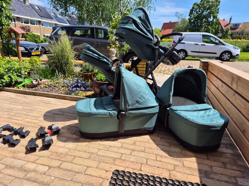 Tweeling kinderwagen, thule sleek, Gebruikt, Verstelbare duwstang, Ophalen, Kinderwagen