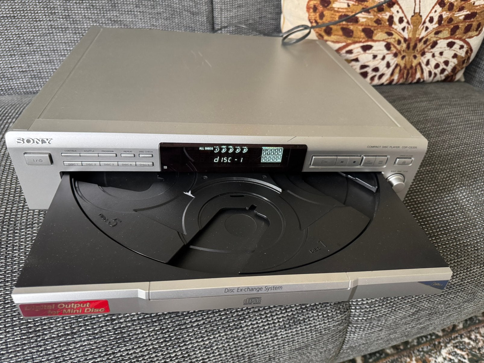 Sony CDP-CE 335 5 multi CD speler, Ophalen of Verzenden, Zo goed als nieuw, Dvd-speler, Sony