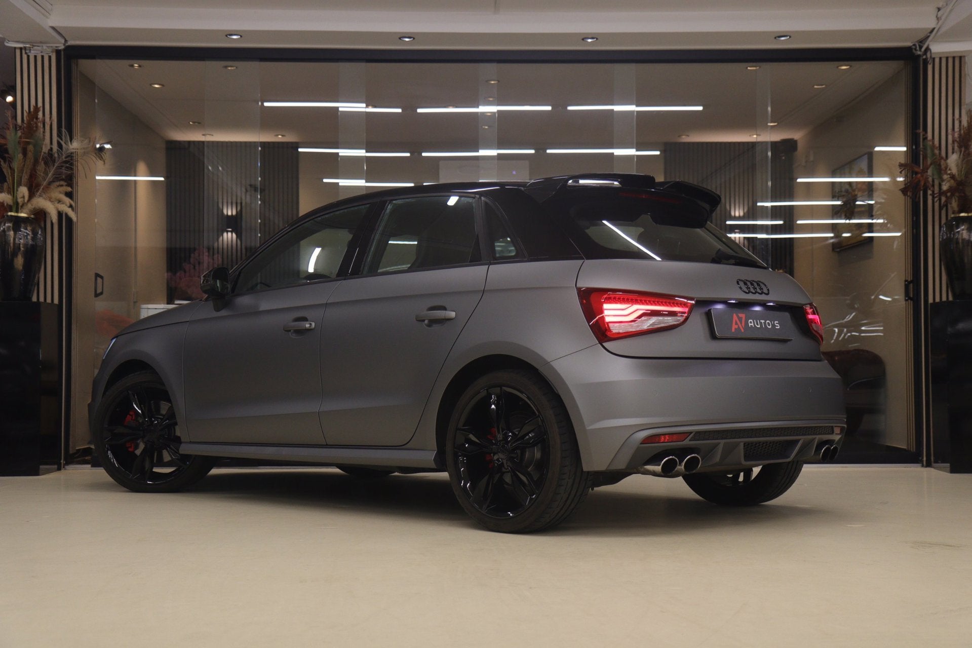 Audi A1 Sportback 2.0 TFSI S1 Quattro Pro Line Plus 3X S-LIN, Auto's, Audi, Euro 6, 4 cilinders, 1984 cc, Leder en Stof