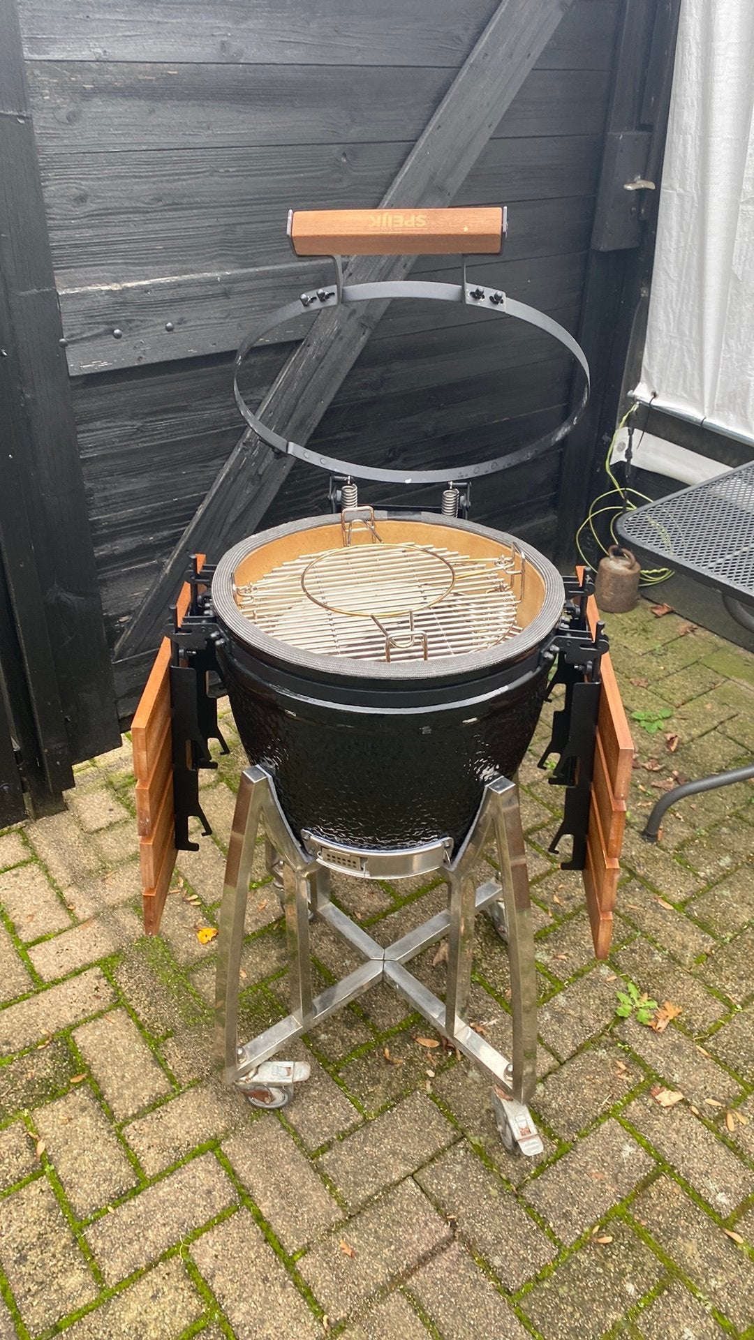 Medium Kamado barbecue incompleet zonder deksel en vuurring, Ophalen, Zo goed als nieuw