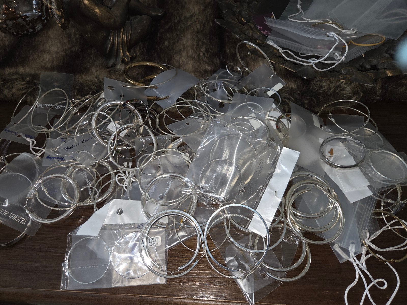 Grote partij zilverkleurige oorringen - veel stuks!, Overige materialen, Hangers, Nieuw, Ophalen of Verzenden