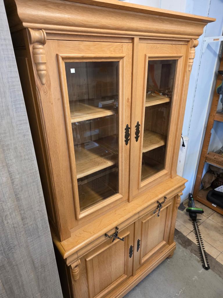 Licht eiken buffetkast, Ophalen, ., ., .