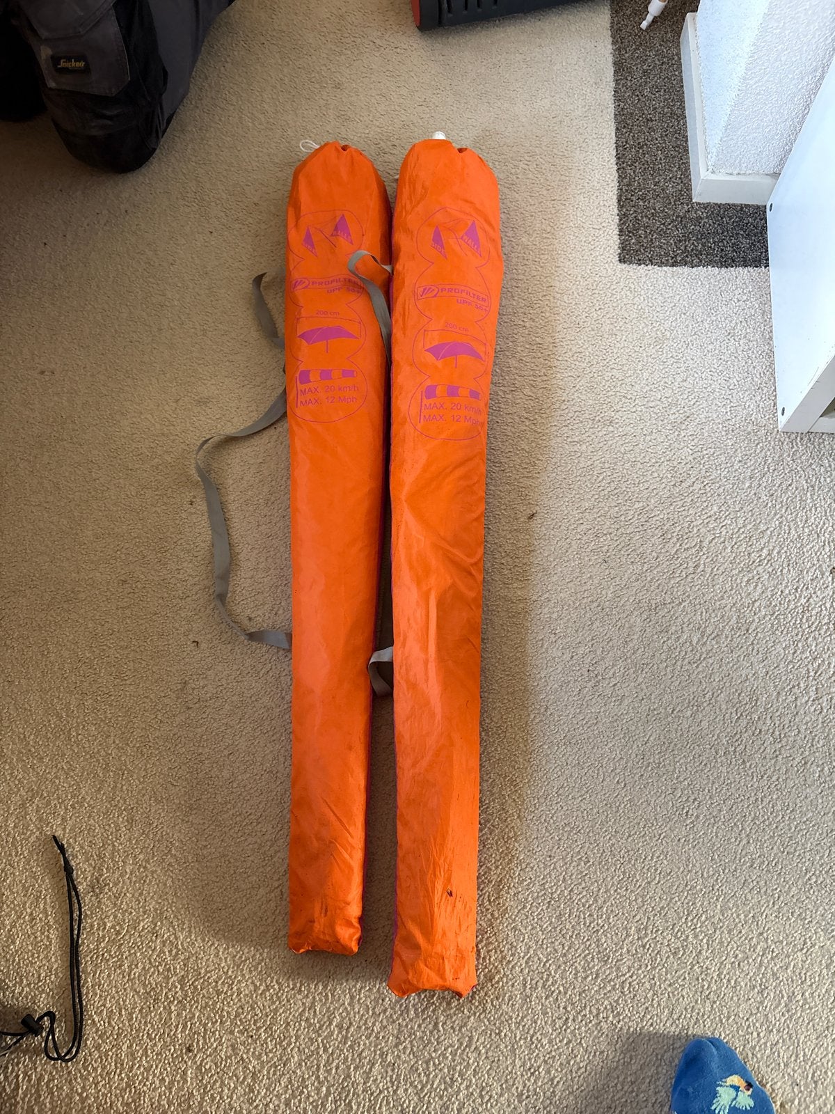 Strandparasol - Oranje/Roze, Ophalen of Verzenden, Gebruikt, 1 tot 2 meter, Strandparasol