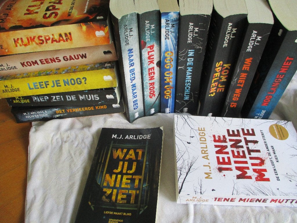 M,J  Arlidge, Boeken, Ophalen of Verzenden, Zo goed als nieuw, M.J. Arlidge
