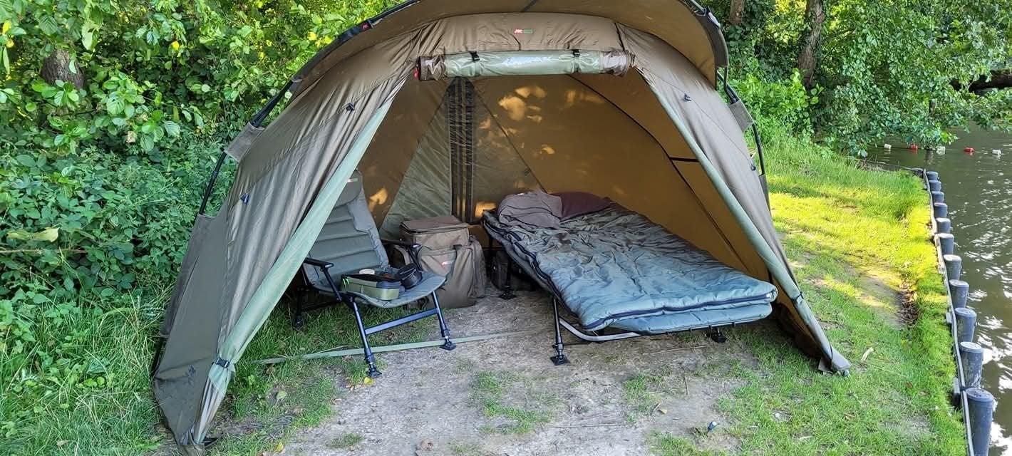 JRC Defender Peak Bivvy 2 Man - Karpertent, Ophalen of Verzenden, Zo goed als nieuw, Overige typen