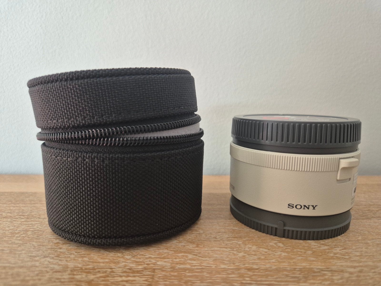 Sony 2x Teleconverter - Verlengstuk voor Sony E-mount lenzen, Ophalen, Sony E-mount, Sony, Beschermhoes/tas