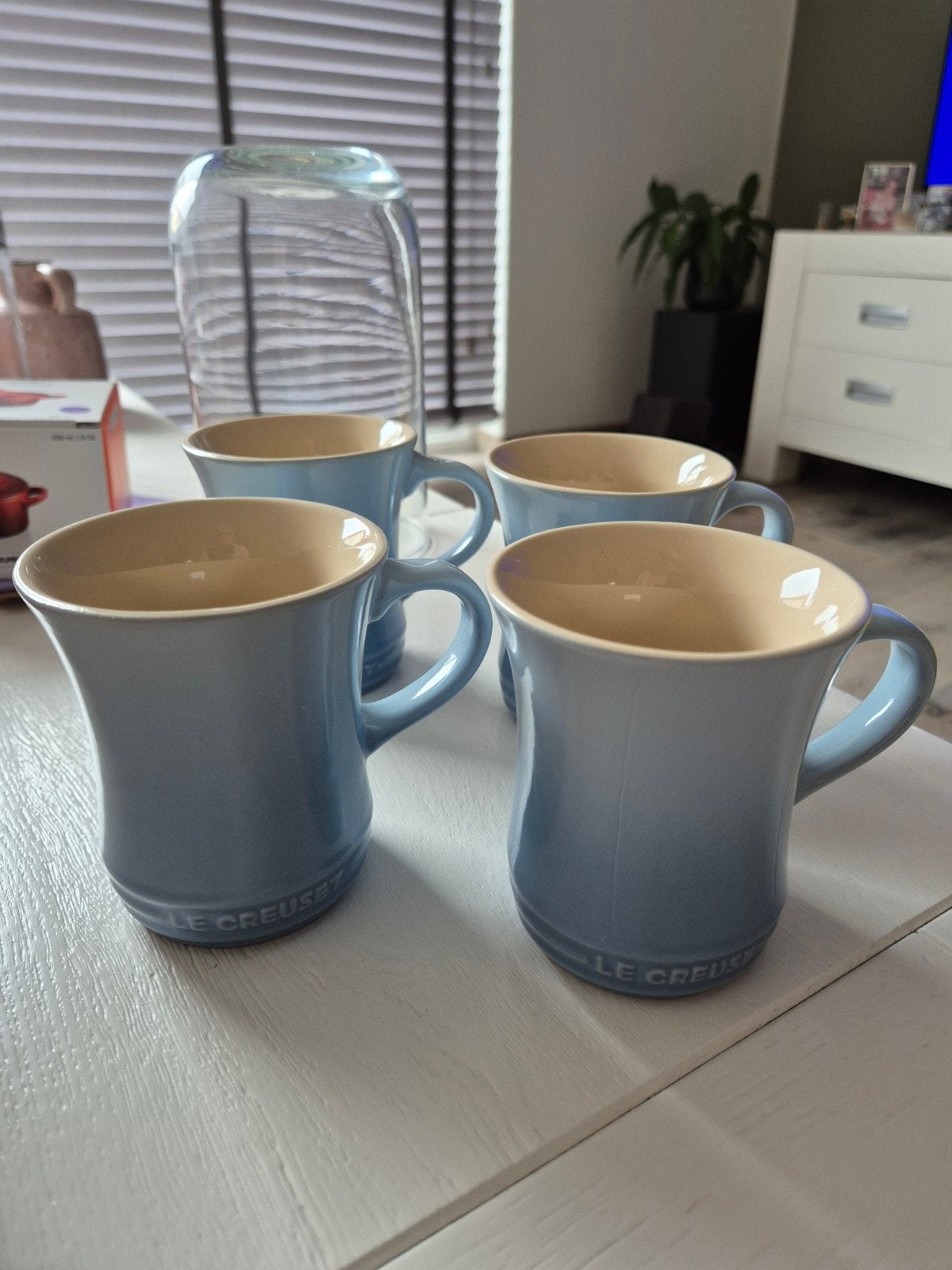 Le Creuset Mokken - Set van 4 - Coastal Blue, Le Creuset, Nieuw, Ophalen of Verzenden, Steen/keramiek