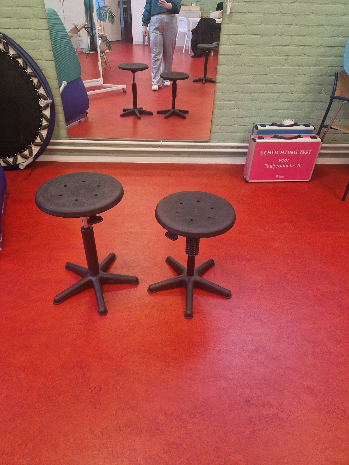 2 Enraf Nonius in hoogte verstelbare krukken, Huis en Inrichting, Stoelen, Ophalen, Gebruikt, Twee, Zwart