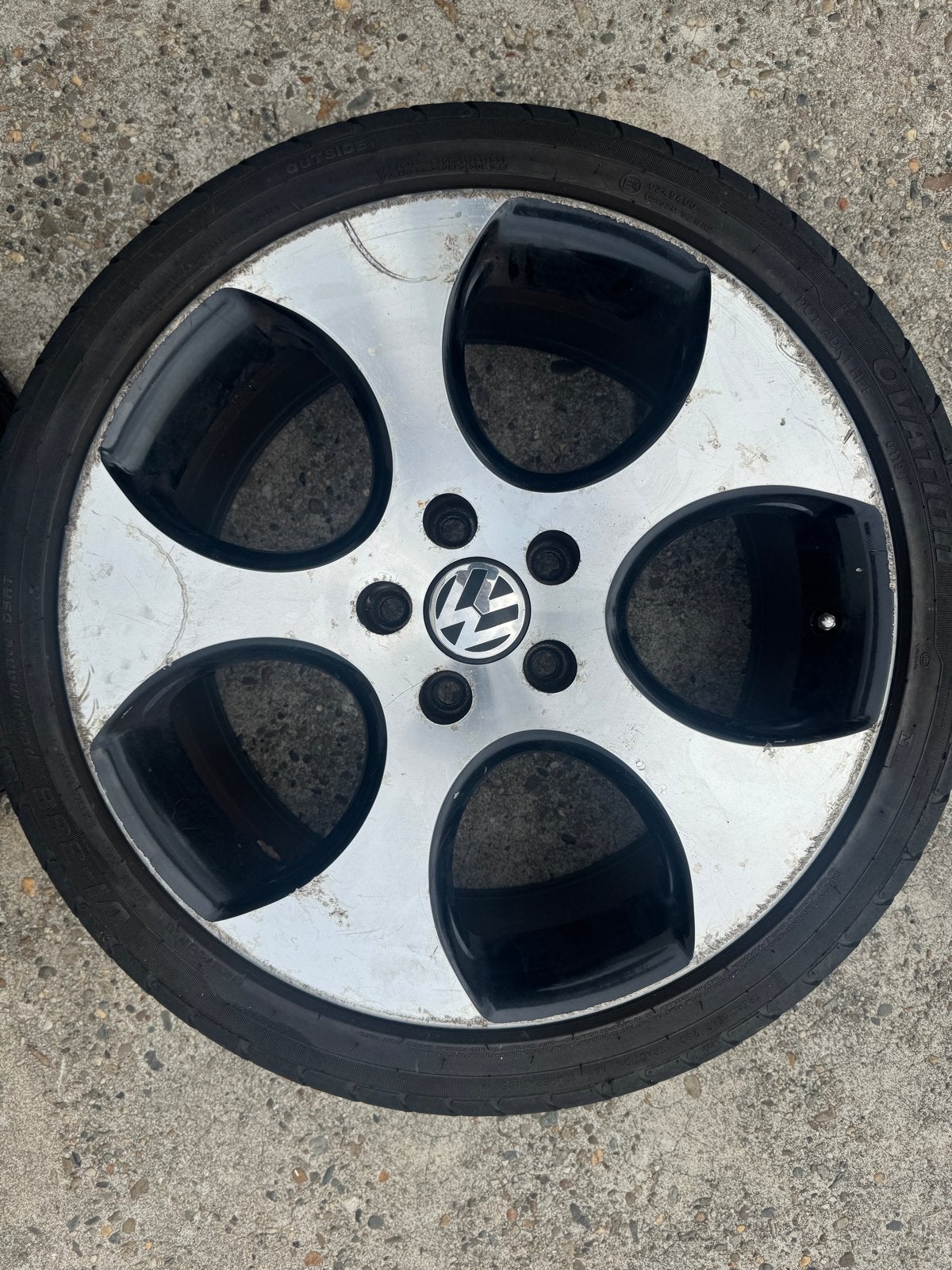 4x 18 inch Golf 5 GTI Velgen met Banden - Opknapper, Auto diversen, Ophalen, Gebruikt