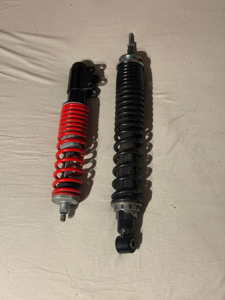 originele ALLEEN ACHTER!!! schokbreker vespa sprint 125cc, Ophalen of Verzenden, Zo goed als nieuw, Overige typen