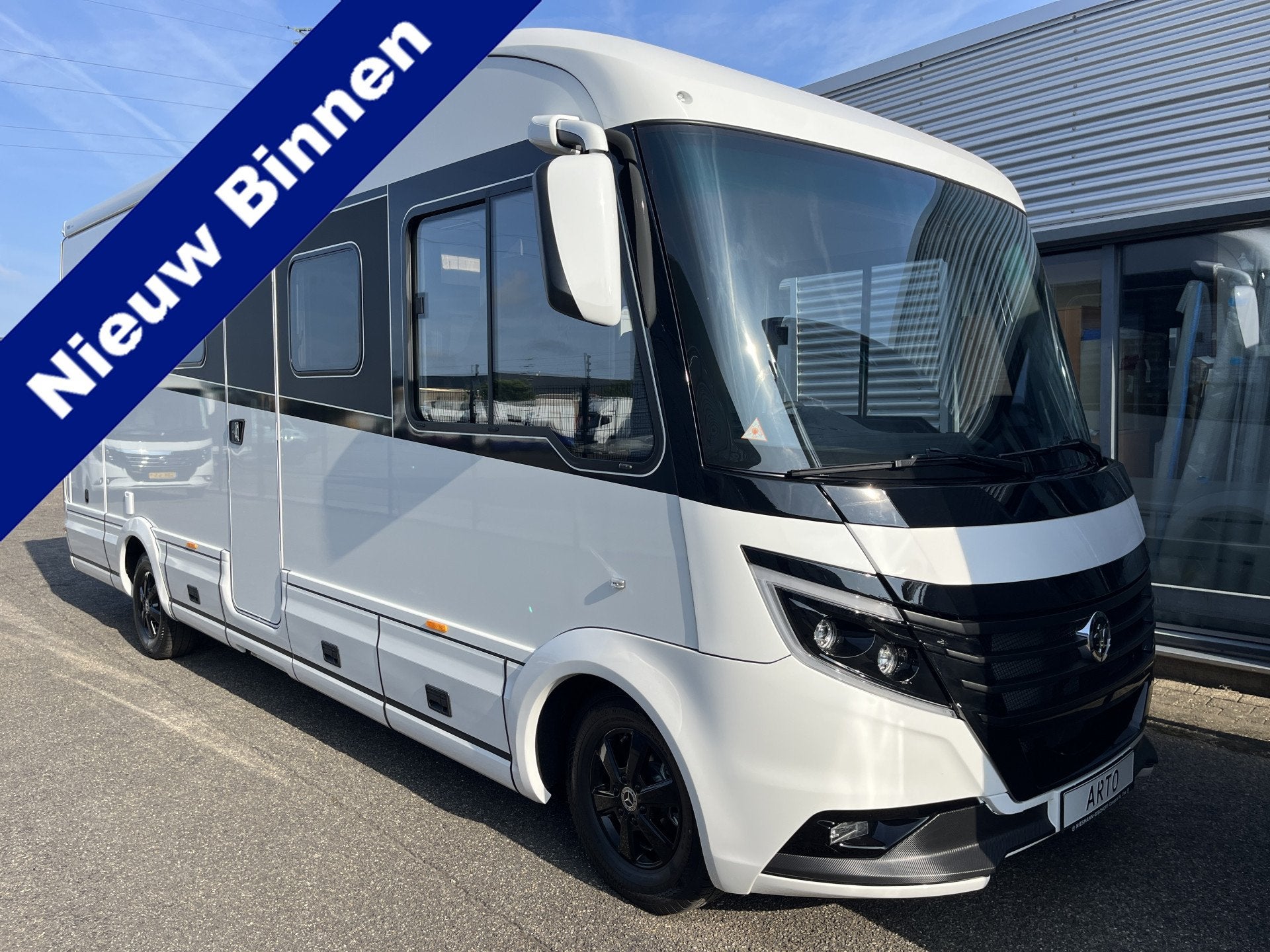 Niesmann+Bischoff Arto 78E Mercedes Aut Wit Luchtvering Leve, Niesmann+Bischoff, 7 tot 8 meter, Diesel, Mark@niesmannbischoff.nl