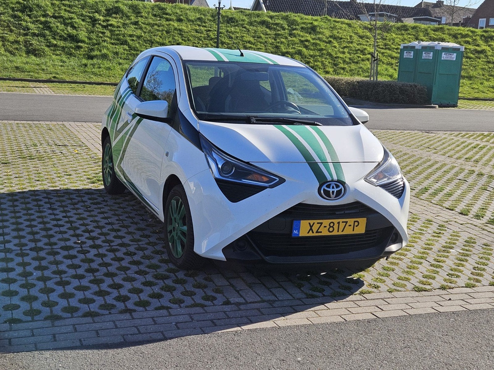 Toyota Aygo 1.0 Vvt-i 72pk 3D 2019 Wit, Voorwielaandrijving, 4 stoelen, Wit, Origineel Nederlands