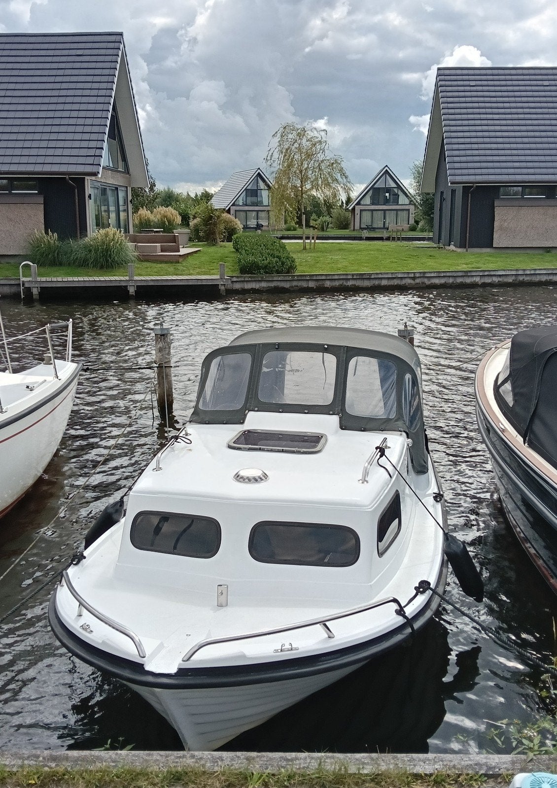 kajuitboot 5,5 meter met tent/kap met ligplaats, Ophalen, Gebruikt, Overige typen, Motorboot