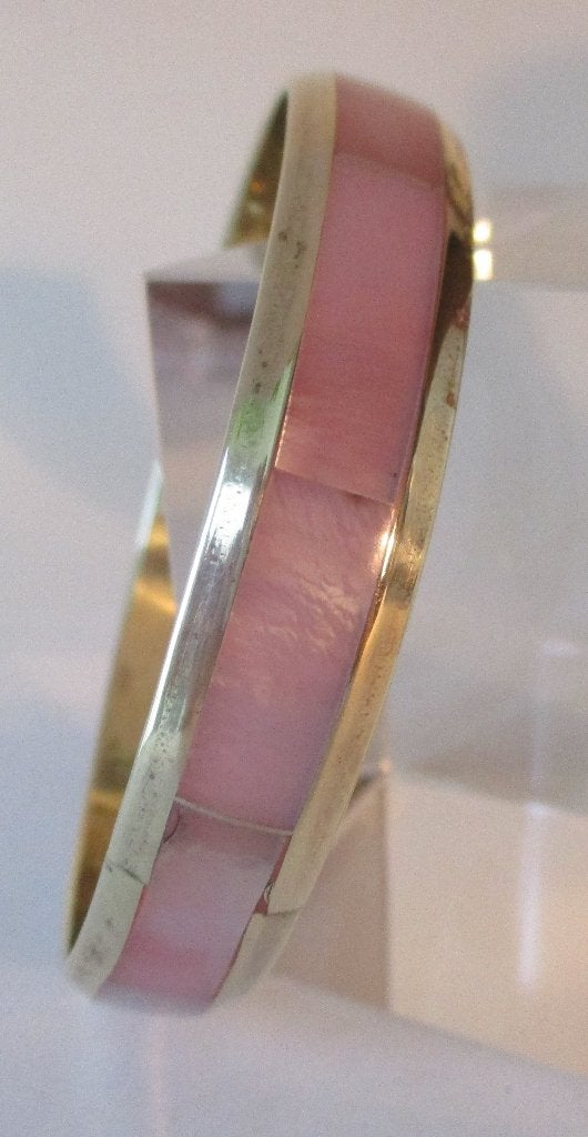 Armband AP01-3-:Roze Parelmoer-Ø6,7 cm. binnenmaat NIEUW, Verzenden, Nieuw, Roze, Staal