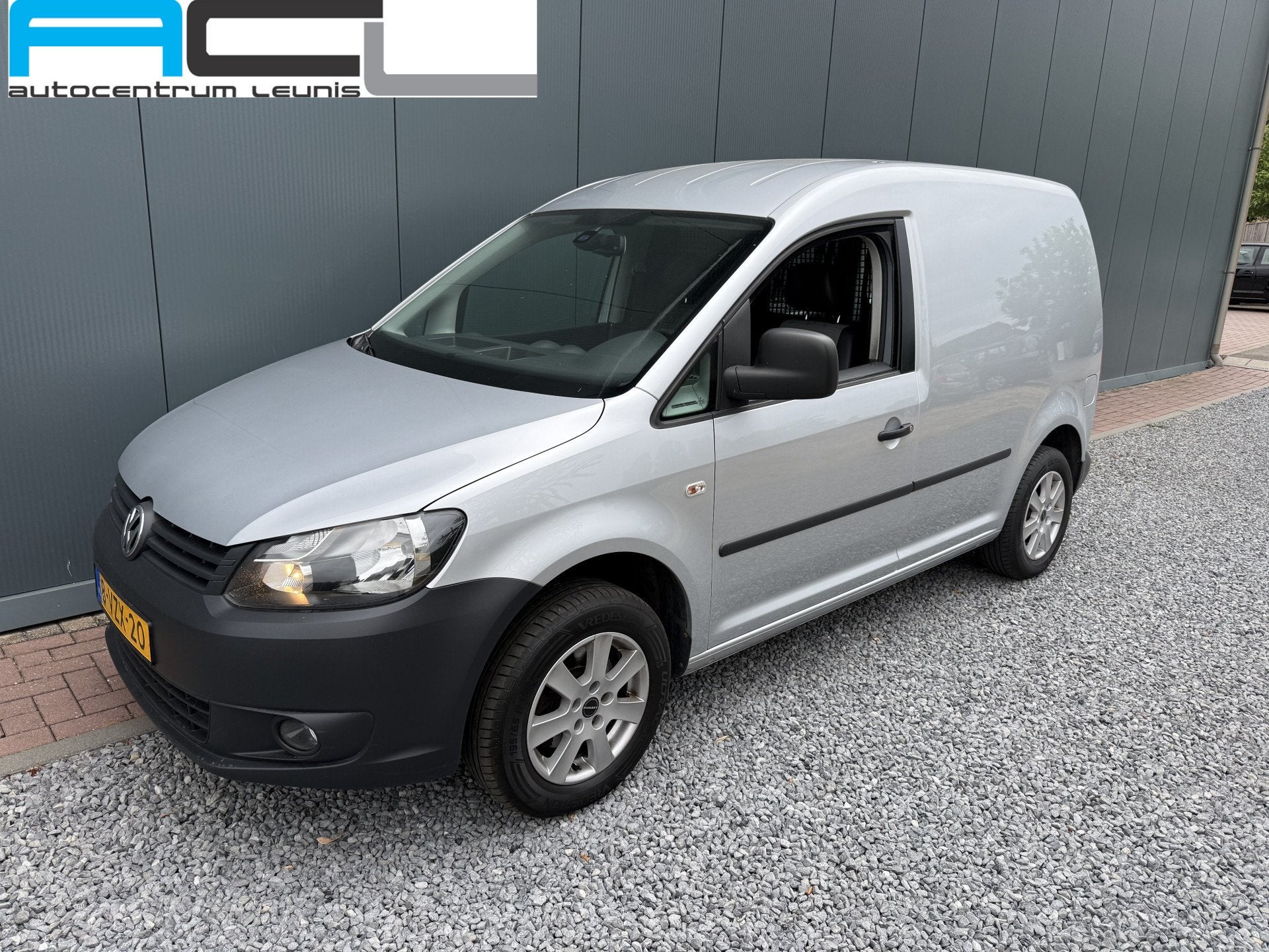 Volkswagen Caddy 1.6 TDI Comfortline Bestelauto (bj 2013), Auto's, Voorwielaandrijving, Euro 5, Stof, Gebruikt